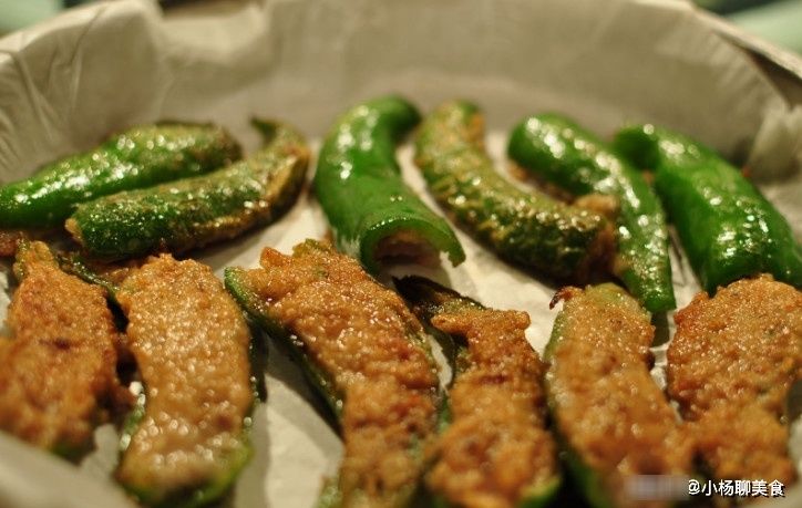 青椒别再炒肉了？换一种新做法，开胃下饭，燃烧脂肪，血管通畅了