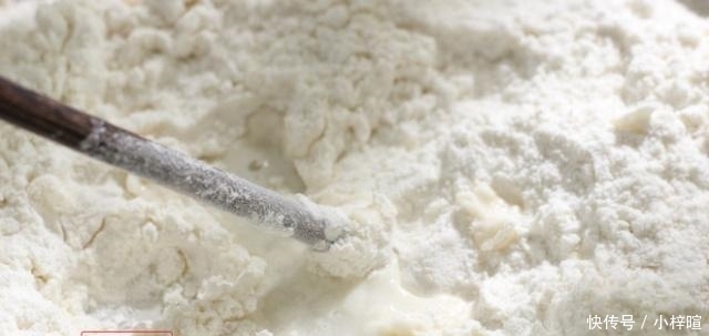 饭店的疙瘩汤大小均匀,原来少了这一步,怪不得自己做的不好喝