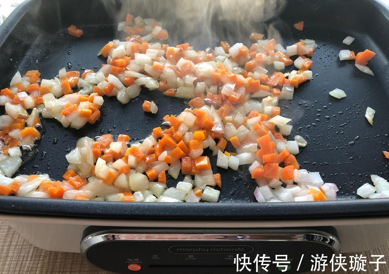 低脂美味的鸡肉丸,加入时蔬煎一煎,一口一个好吃到停不下来