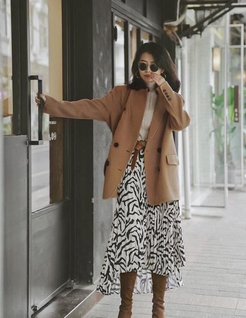 工作场所 这位“时尚博主”的西装搭配太美,30岁女人开春照着穿,气质爆棚