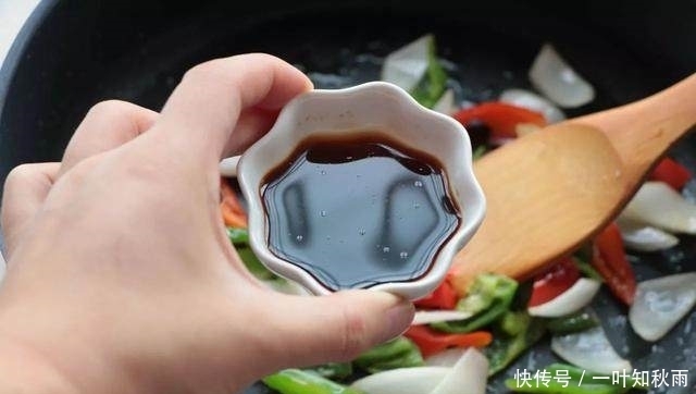 年糕这样炒超级美味快手,一顿两碗不够吃!吃了还想吃!