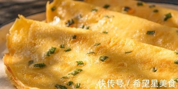 葱花蛋饼怎么做教你详细做法，隔三差五做一次，当早餐真合适！