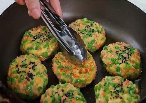 火腿肠|早餐别再买了，教你懒人做法，清淡营养不油腻，大人孩子都爱吃