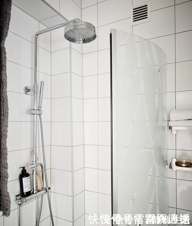 墙架|小户型越住越大学她家的66㎡小宅,贴心的一条动线!太好看了!