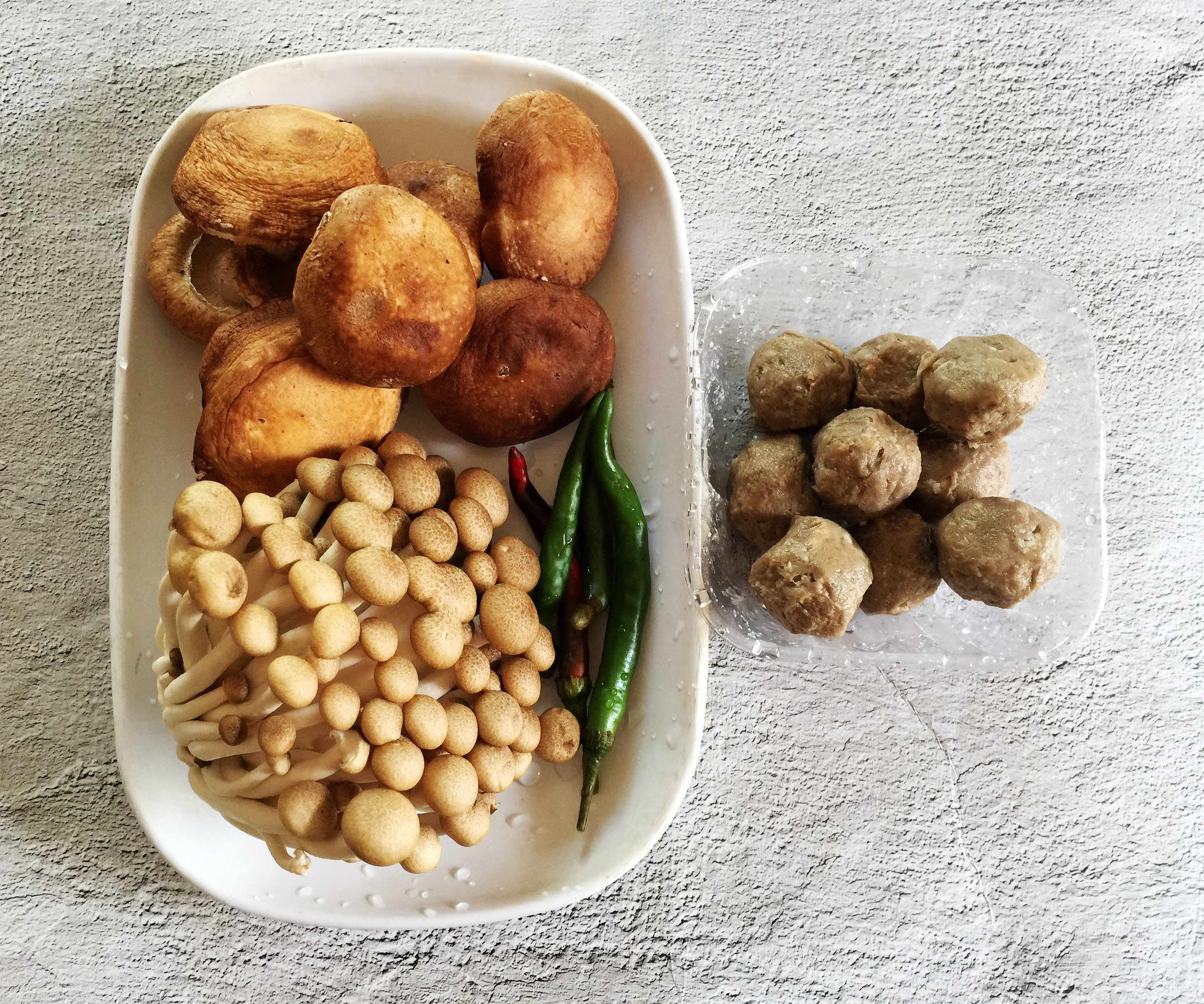  条腿|我家冬天常吃的菜，菜汤一锅10分钟上桌，鲜美营养，暖胃不怕冷
