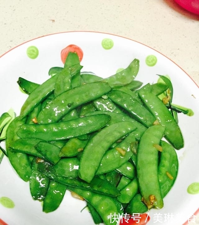 教你几种荷兰豆的做法，就是这么简单好做，味道甩饭店几条街！