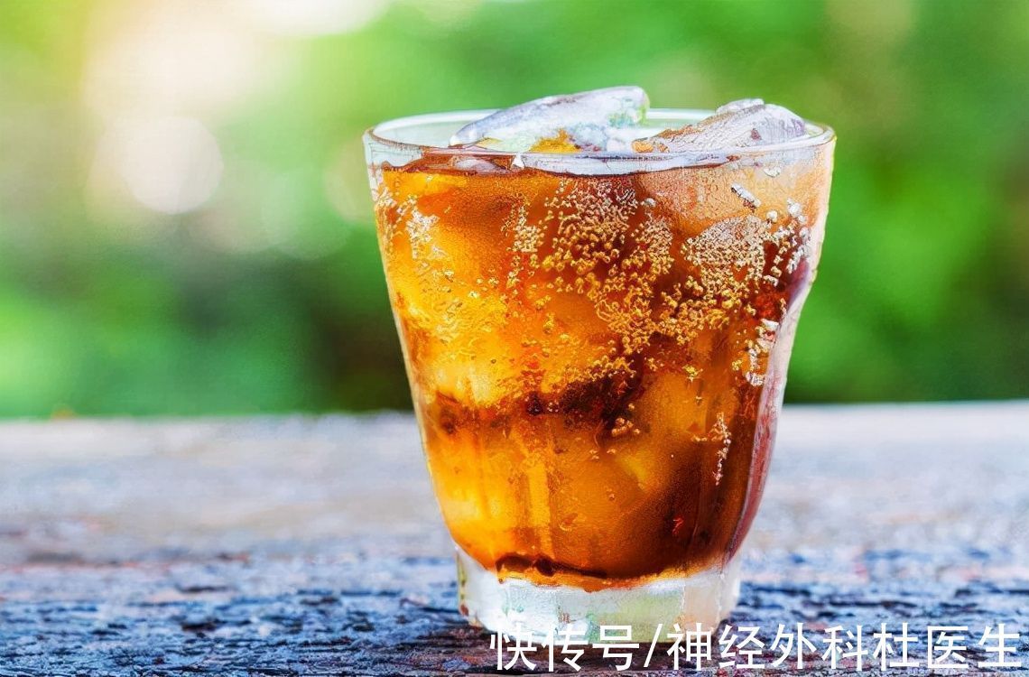 垃圾食品|儿科医生公认,影响孩子身高的3种食物,你家孩子还在吃吗?