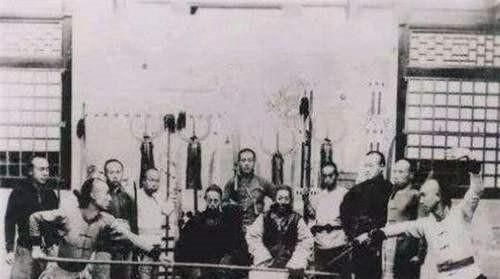 马洛托夫#他身材瘦小却力大无穷,出手非死即伤,一生无败绩,名字世人皆知