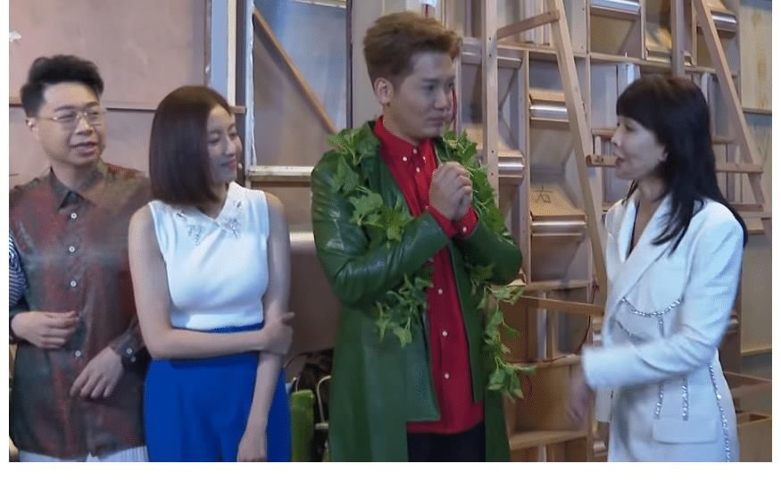 tvb|陈自瑶参加节目,表现太差被评委不留情面狠批,忍不住崩溃大哭