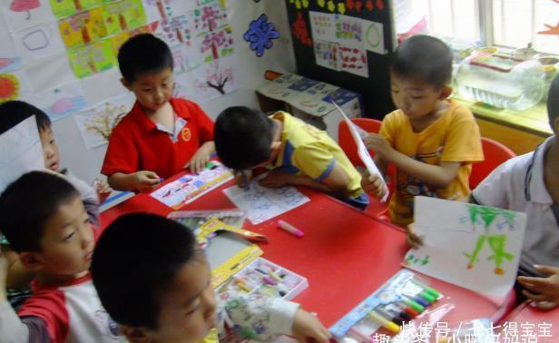 洛洛|儿子突然“热衷”上幼儿园,家长群中妈妈发现真相,网友笑翻了!