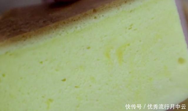 面粉|教你自己在家做蛋糕,无需烤箱和打蛋器,香甜松软,入口即化