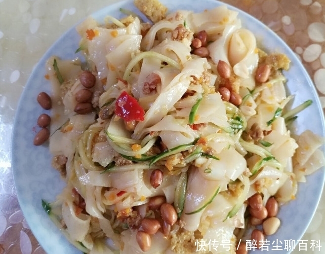 北方朋友招待我一顿饭,一粒米都没吃着,我却待得不愿走