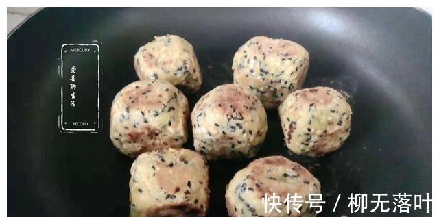 健脑|入冬后,多给孩子做它吃,滋补润肺健脑益智,一拌一煎3分钟学会!