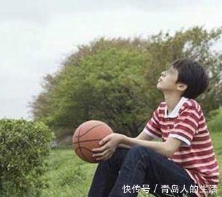 长高|孩子身体有3个“迹象”,说明快要停止长高,家长抓紧补钙机会