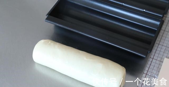 花朵|花朵形状的吐司，好看又好吃，营养又健康！