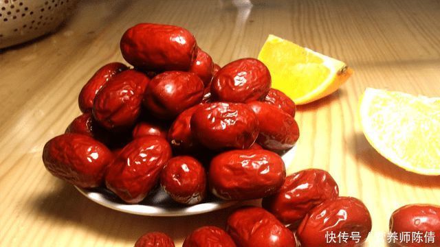 毒藥|這樣吃紅棗,相當(dāng)于吃“毒藥”,千萬別再這樣吃了