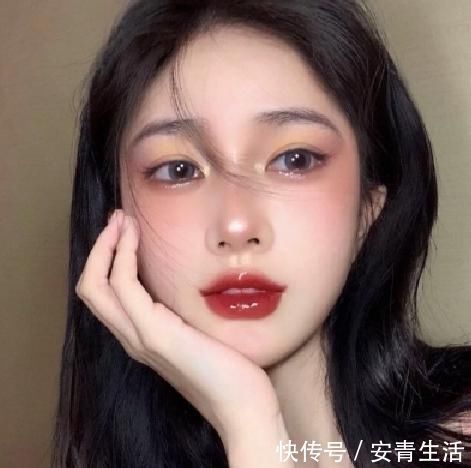 皮肤|青春期女生总是“油光满面”教你3小绝招,轻松告别“大油田”