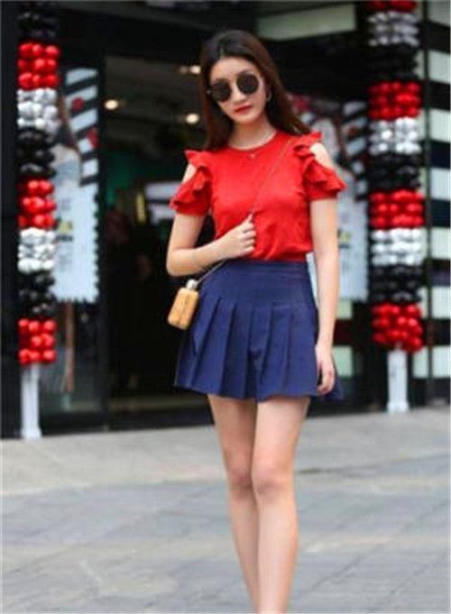 小姐姐|路人街拍,性感多姿的小姐姐,唯美的穿搭很动人,彰显诱人身材