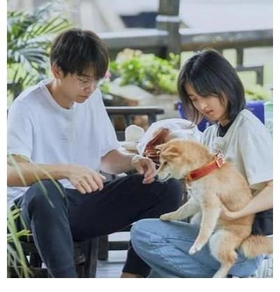 彭昱暢不去海島改組男團？“五哈團”酷颯高冷，網(wǎng)友：真有被帥到