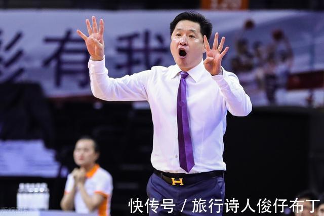 李春江|CBA黑马战队引援70分主力,7冠王教头再次崛起,辽宁浙江要颤抖了