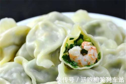 传统节日|煮饺子时，先下锅煮就错了！多加这一步，饺子口感鲜嫩不破皮