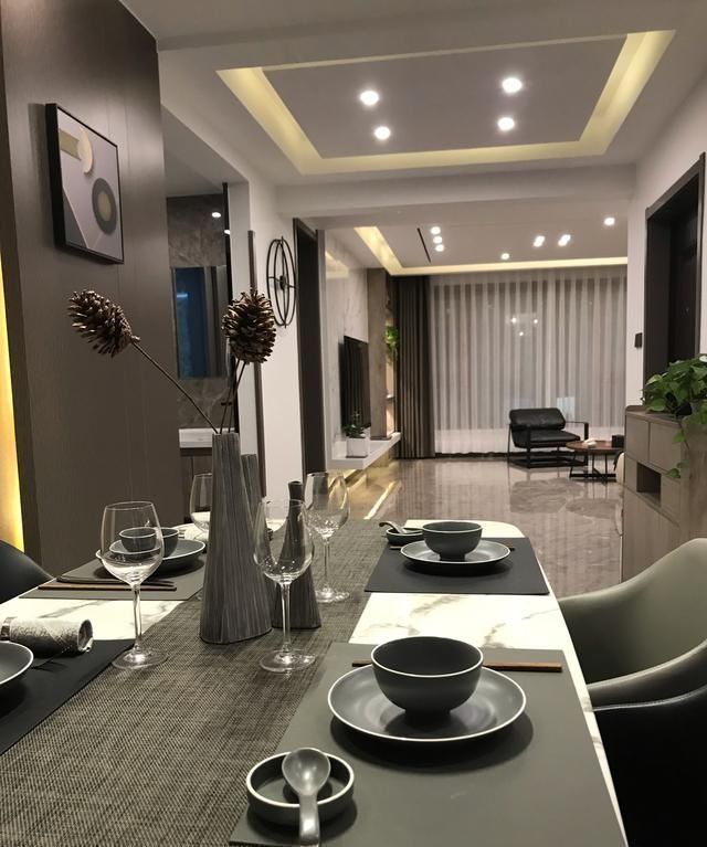 背景墙|新房装修完工,人造大理石的电视背景墙超奢华,朋友来了都被迷住