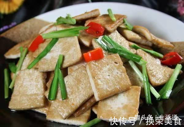 吃到你停不下来的好吃,农家豆腐美味独特,营养又健康