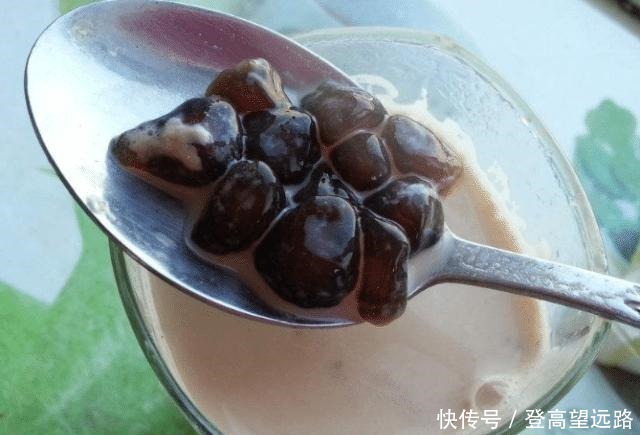网红店里的珍珠奶茶,原来在家自己也能做,居然比奶茶店还好喝!