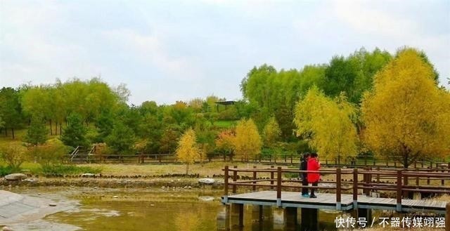 湖南省津市集山川湖泊平原于一身，风景秀丽、景观奇特