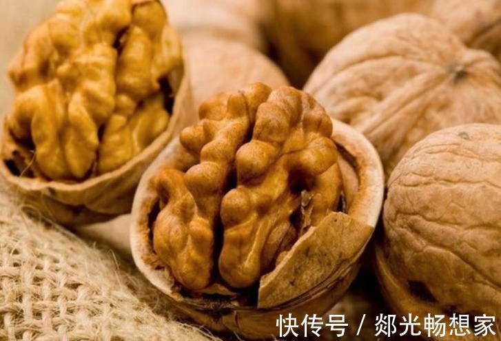 智力|女性怀孕期,有些食物记得常吃能缓解孕吐,还有益宝宝的智力发育