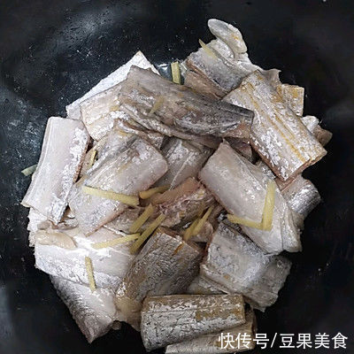 带鱼段|治感冒，吃药不如吃香煎带鱼