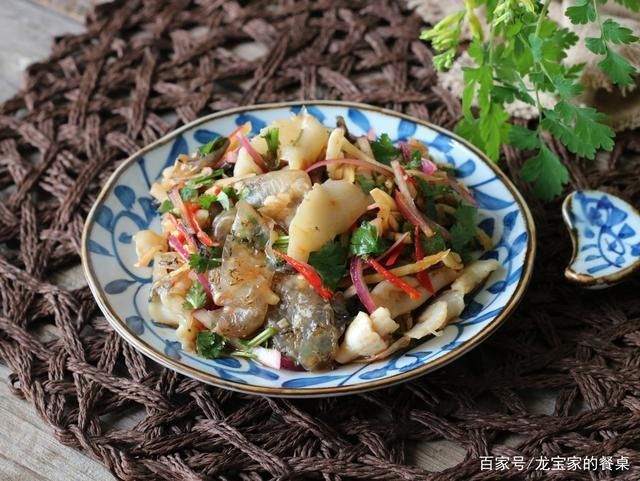 凉拌鱼|夏天吃猪蹄不如吃它,一周吃2次,皮肤水润气色好,胜过敷面膜