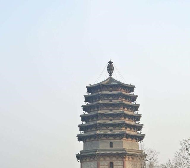 中国一木塔,地震10次,被12颗炮弹轰炸,都不倒,原因何在