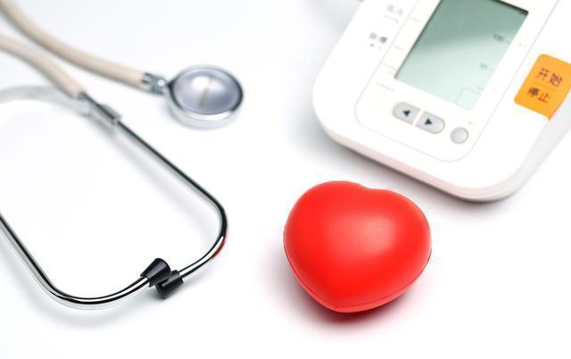 友友们|坚持一天一杯“白酒”的人,最后怎么样了3个变化,出乎意料