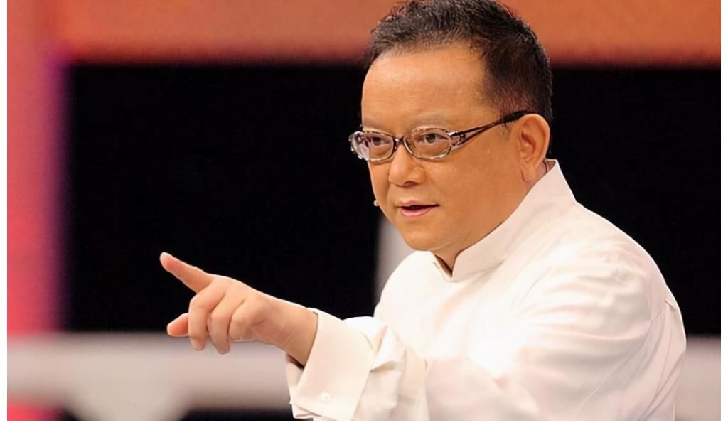 鑒定|9年前，王剛因鑒定失誤砸碎價值2億的文物，遭起訴后結果如何？