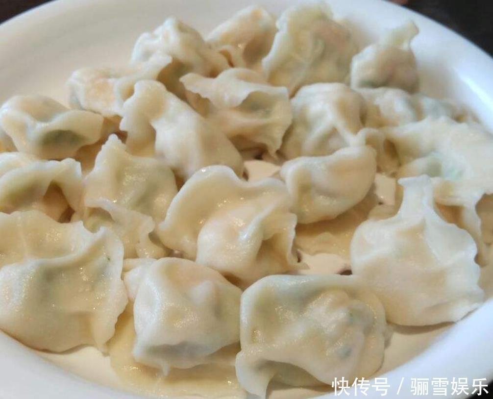 异味|萝卜饺子，焯水还是直接包多数人做错了，难怪饺子不鲜美有异味