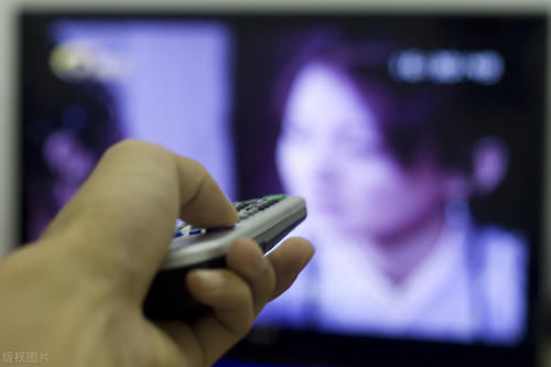 损坏|租出去的房子,家电坏了,应该由谁负责维修房东or租客