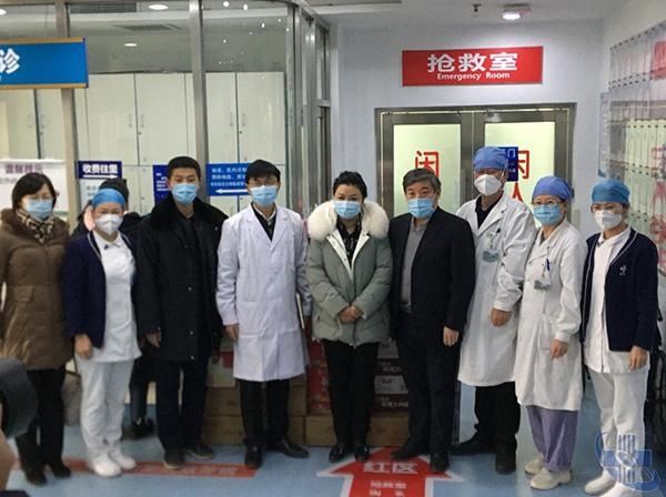 北京市医院管理中心领导慰问我院急诊、门诊、