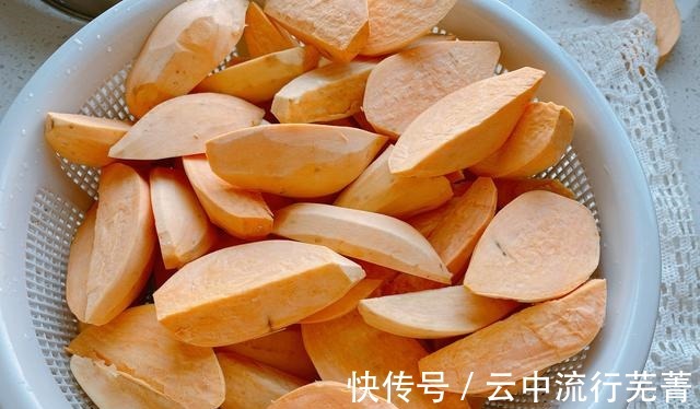 红薯最好吃的做法，家里有口锅就能做，香甜软糯有嚼劲，保存久！