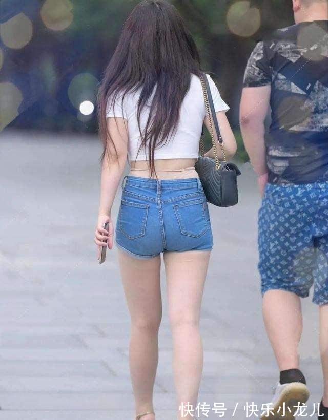 蕾丝 灵动甜美的打底裤充分展现女神气质,无惧寒冷露出脚背,安静温柔