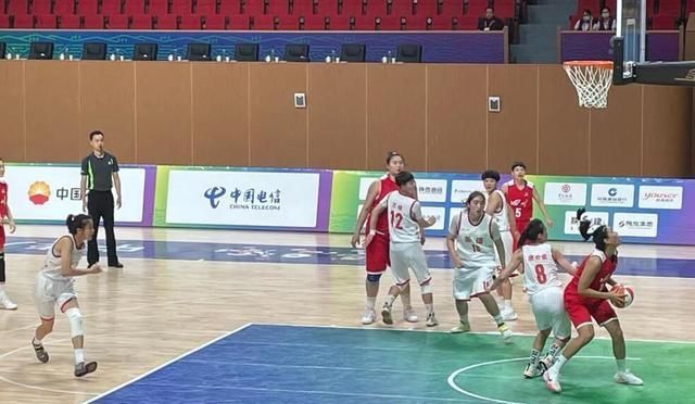 wcb打WCBA真没问题！刘禹彤22+4统治篮下，被李月汝打爆一点不丢人