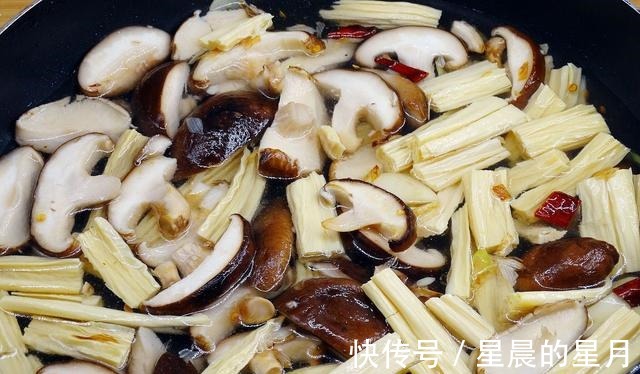 黑木耳|冬天,吃鱼吃肉不如吃它,蛋白质比牛肉高,营养全面,健脑又补钙!