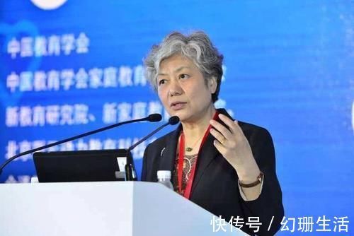 父母|李玫瑾有女儿的家庭,越早教会孩子这4点越好,将来过得越幸福