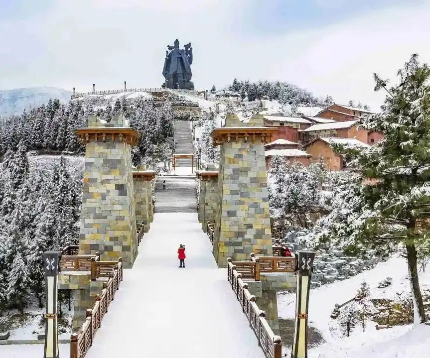 贵州多地迎来新年降雪！雪景太美了！