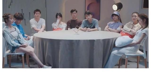 寫真|機(jī)智的戀愛(ài)：劇情反轉(zhuǎn)看點(diǎn)十足，女2男4感情受挫“中途下車”