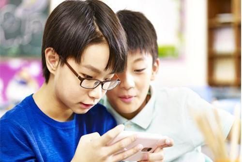 睡眠质量|3 岁时就该带宝宝检查视力了,影响视力的三大因素,希望你没踩坑