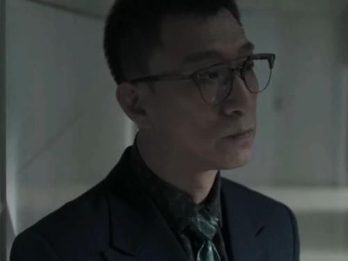 曝《扫黑风暴》40集删成28集,裴伟是“黑警”,审判镜头被剪掉