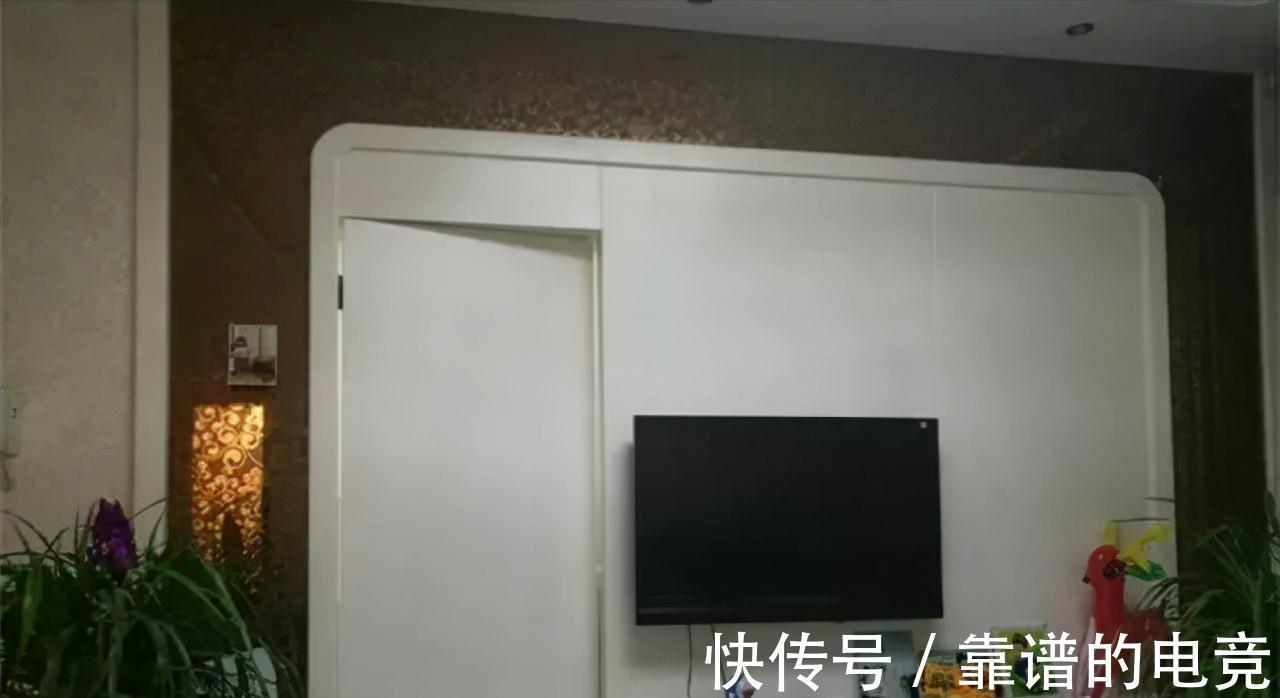 晒晒新家,住了半年还是很新,电视墙好时尚,打开就能进卧室!