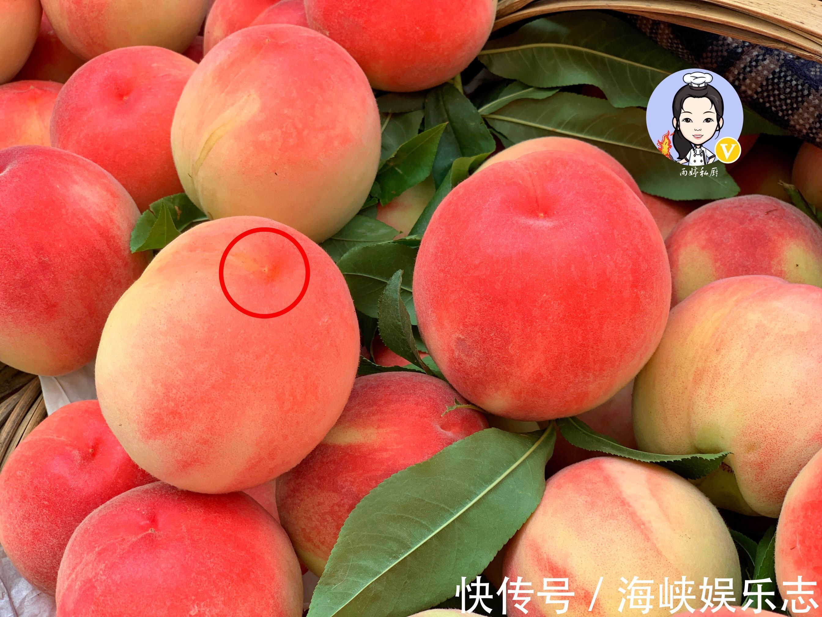 买桃子就要挑“公”的！香甜多汁，教你4个挑选窍门，一挑一个准