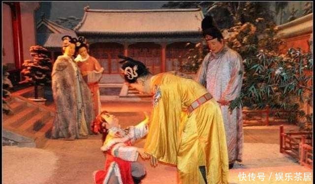 太监|皇帝哀叹中年无子,太监立即下跪您的儿子都已经6岁了